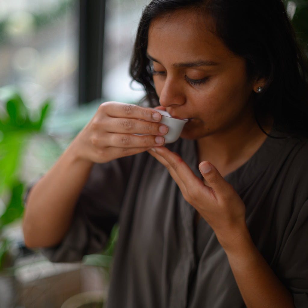 A Beginner's Guide to Tasting Tea